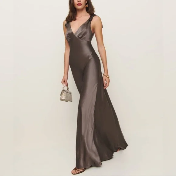 NWT Reformation Pernille Silk Maxi Dress in Magnetic Brown, Flaw - Picture 1 of 10